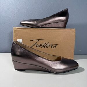 Trotters Denisse Rose Pewter Metallic Wedge Pumps T2555-976 Womens 9.5 N